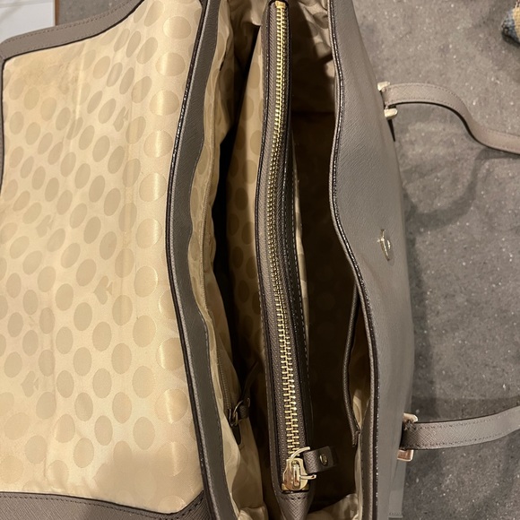 Kate Spade Cedar Street Luciana Large Tote - Picture 6 of 8